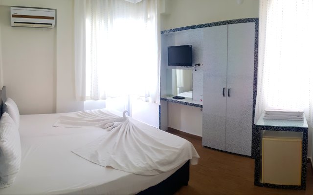 Lavin Garden Hotel