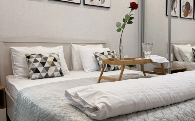 Апартаменты Большая квартира в центре Самары на набережной