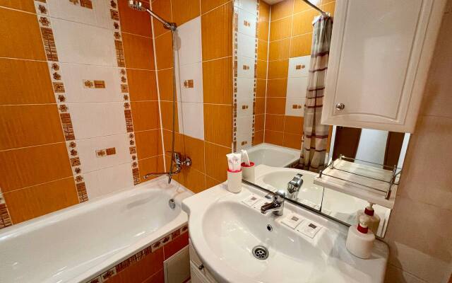 Квартира 2к апартаменты рядом с ЦУМ