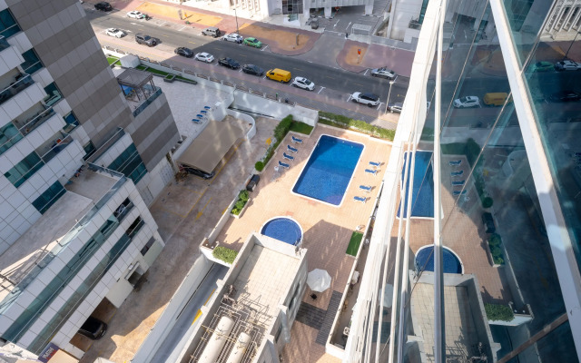 Marcopolo - Lavish 2BR next to Metro & Tram Apartments