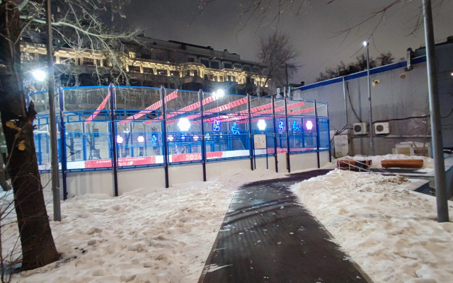 2-kh Komnatnaya Kvartira U Metro Polyanka Flat
