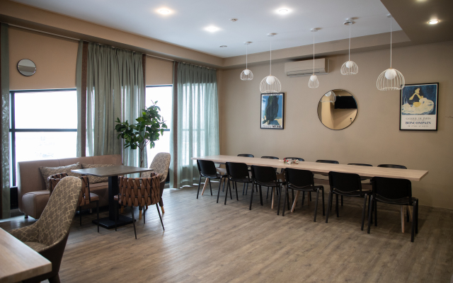 Freezone Inn Hotel	