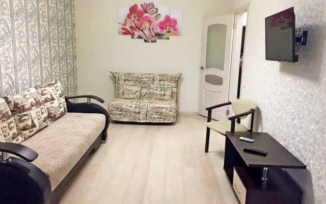 Апартаменты 082 Колхозная 9