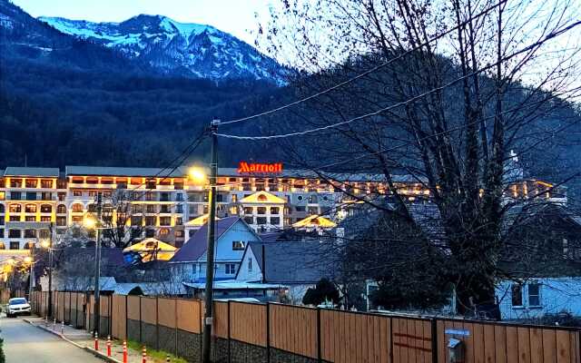 Апартаменты Автомобильный переулок 10