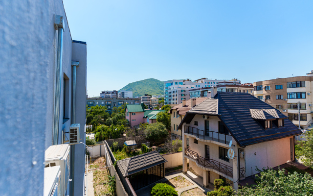 Ryadom S Morem Ot LetoApart Apartments