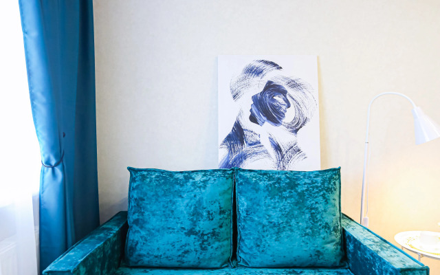 U Petrovny uyutnaya Studiya Flat