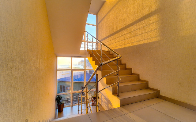 Квартира на переулке Белорусском, 1