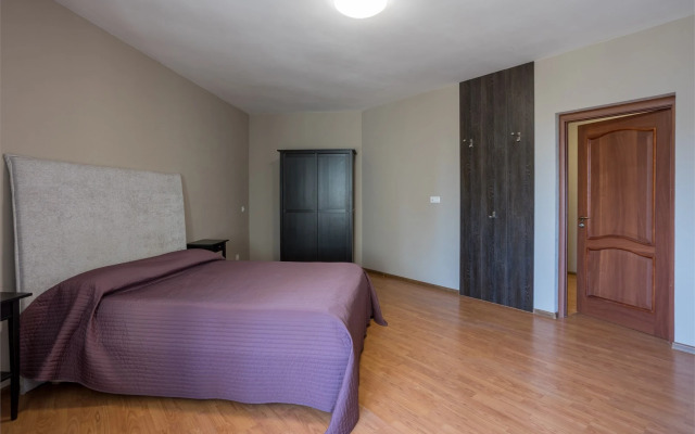 Апартаменты Kvarta 3 спальни на пр.Науки 17/6