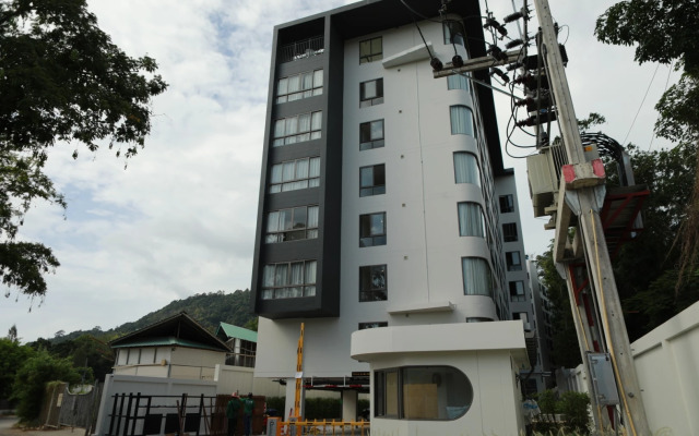 Milaya s Basseynom Ryadom s Morem Flat