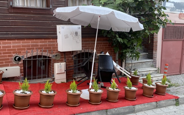 Nuray Hotel