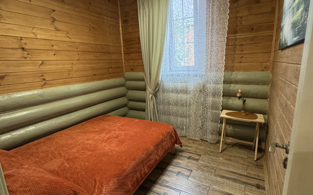 Izba Private House