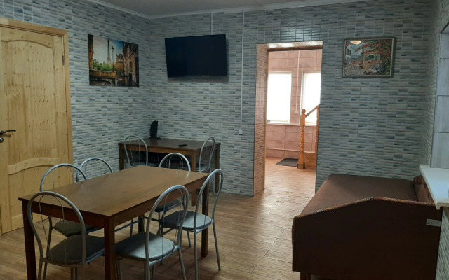 Частный дом Большая дача в Ушаках