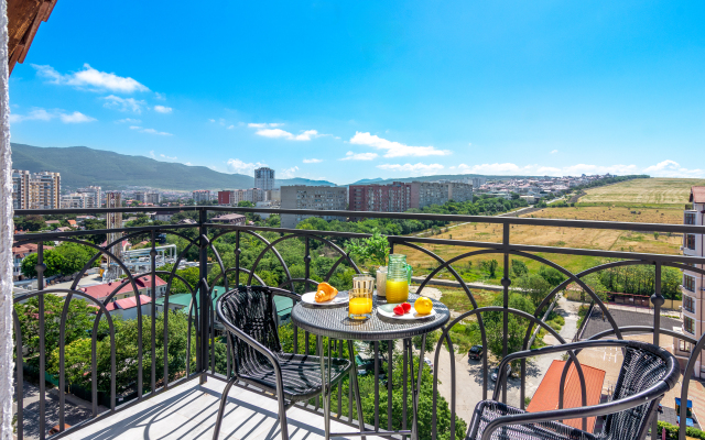 Апартаменты Sunflower