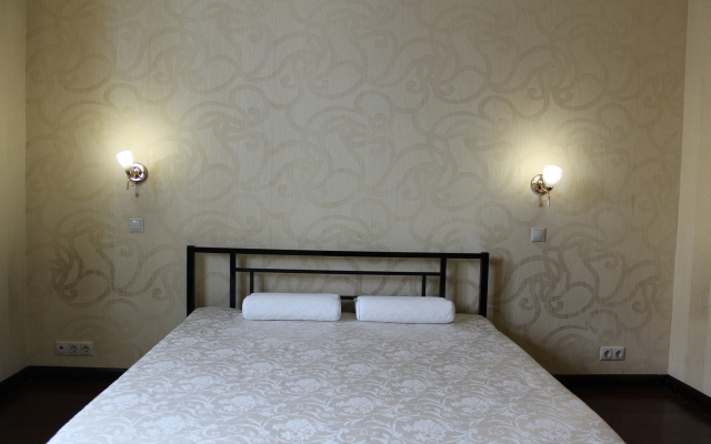 Avgust Kurskij Guesthouse