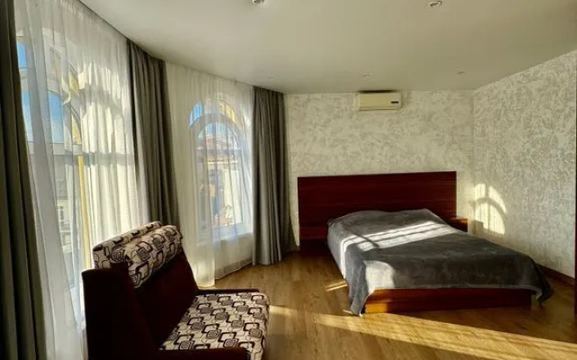 Na Pereletnoy 22 Flat