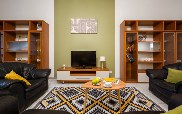 Апартаменты С видом на набережную Фонтанки