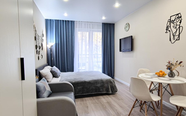 Studiya 55 V Letnem Apartments