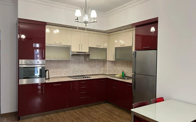Trekhkomnatnaya Prostornaya na Severnom Prospekte, Hh556 Flat