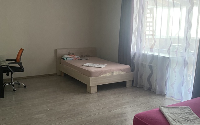 2kh Komnatnaya Kvartira Flat