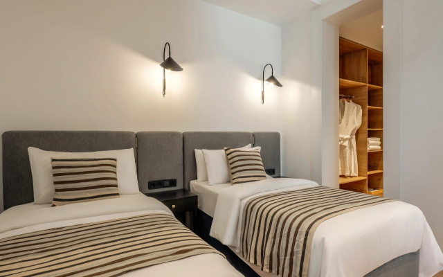 Artifact Apart Hotel