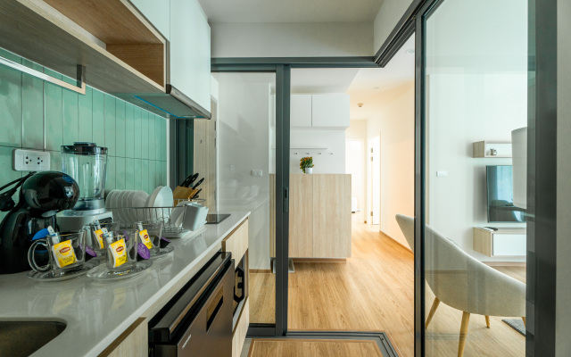 Phyll Phuket by NLA Apartment