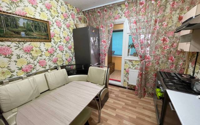 Апартаменты Мир Микрорайон Оптимистов 10