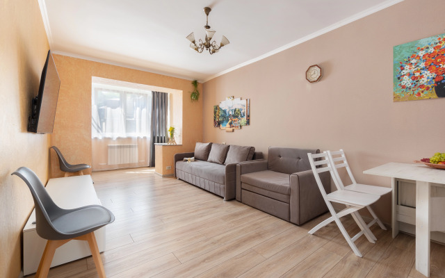 Квартира уютная на Велинградской 21