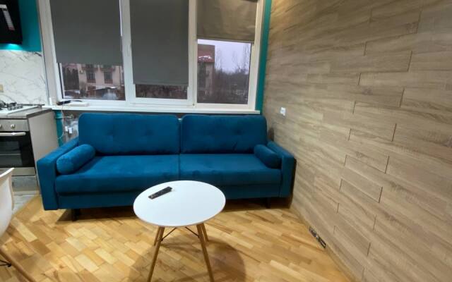 Apartment Three Styles near Tsvetnik