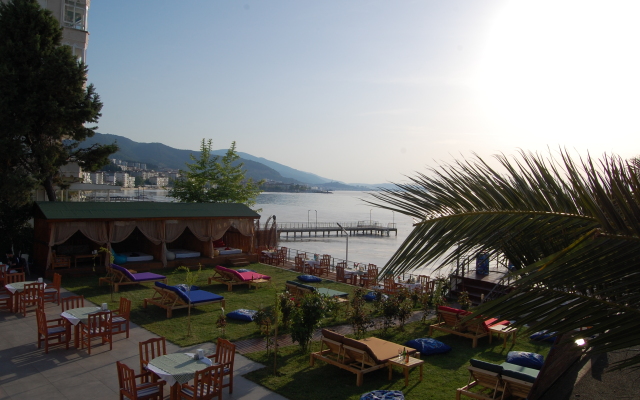 Отель Grand Koru Otel Beach