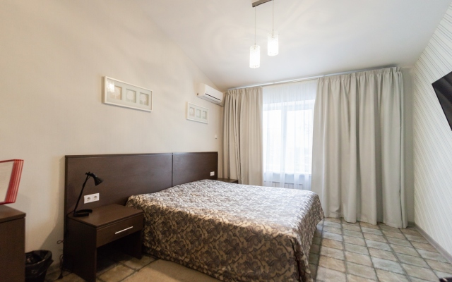 A108 Voskresensk Hotel