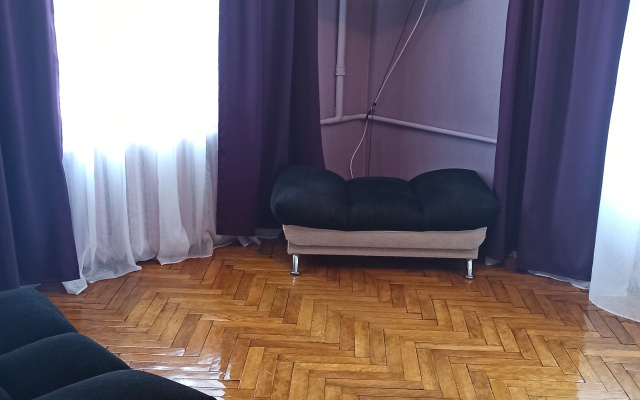 Kvartira vcentre goroda radom Kreml' i vse dostoprimecatel'nosti