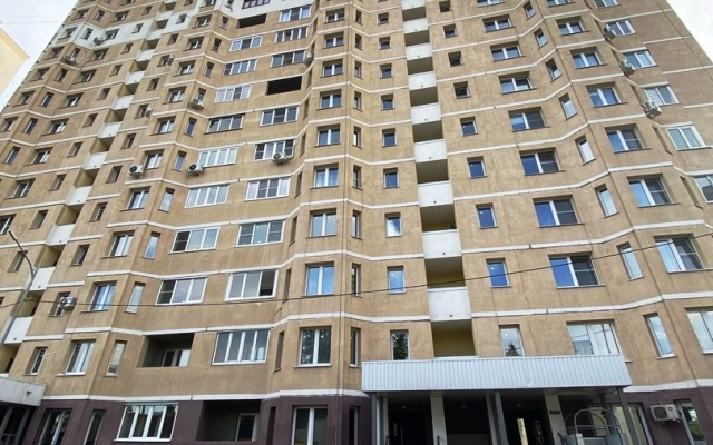 Трехкомнатные апартаменты в центре на Неделина 12