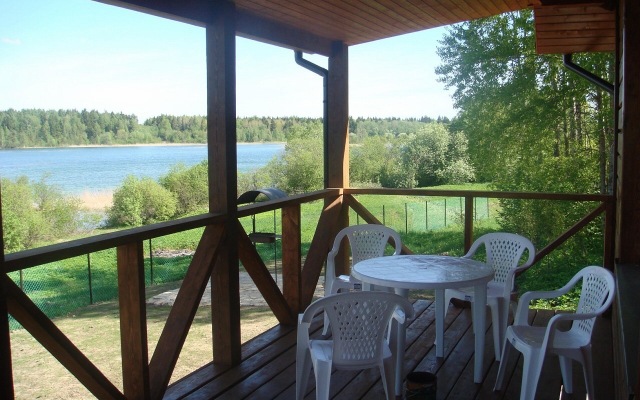 Частный дом в деревне Донцо