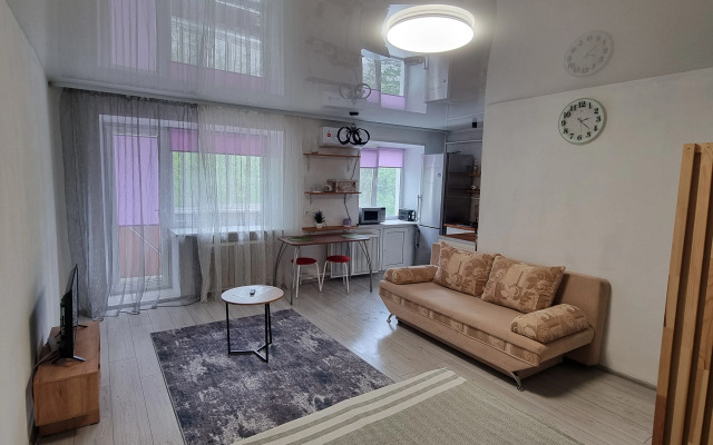 Квартира Красногеройская 65