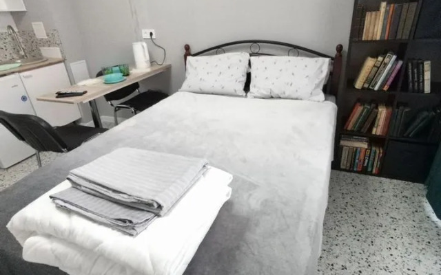 Studiya Na Mikrorayone Beryozovy 148 Flat