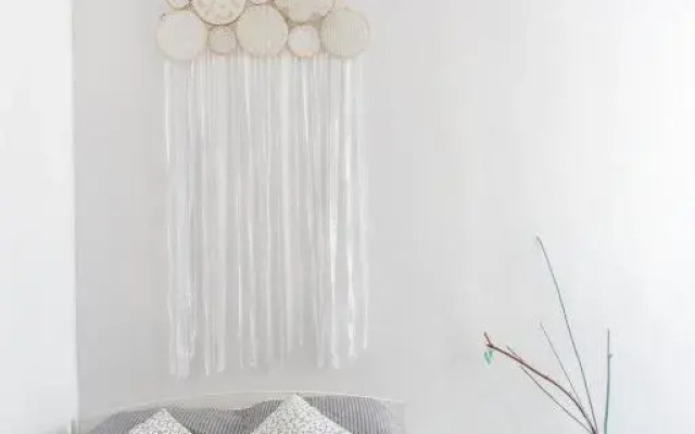 Меблированные комнаты Табурет и Чемодан