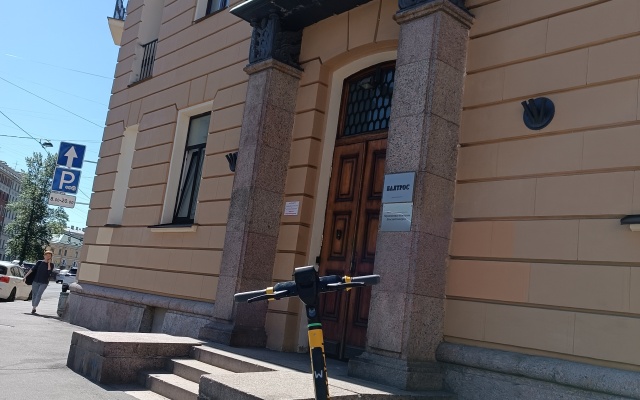 Апартаменты 1896. Дом Тишнера, в 200 м от Исаакиевской площади