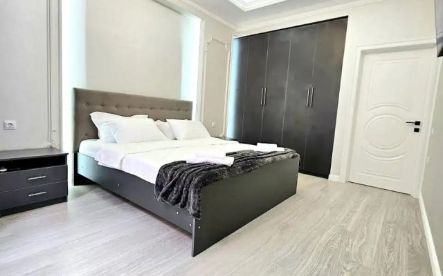 Stilnaya V Centre Goroda Flat