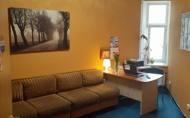 Меблированные комнаты на Большой Конюшенной