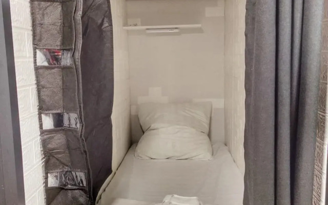 Хостел Black Door