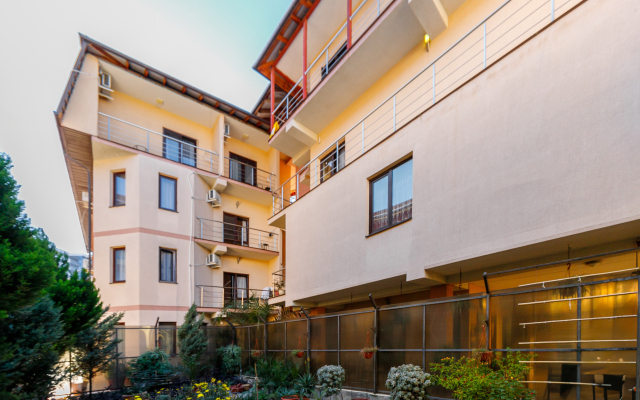 Inessa Guest house