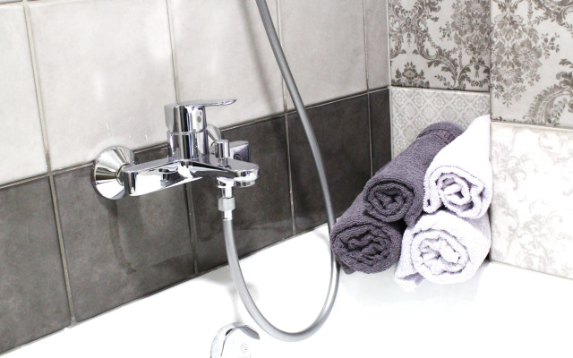 Апартаменты Apato Уютная студия с видом на город и горы