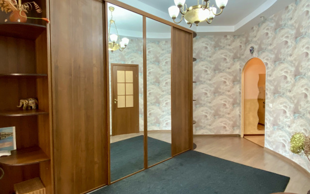 Видовая Двухкомнатная Элитная Квартира на Чёрном Озере