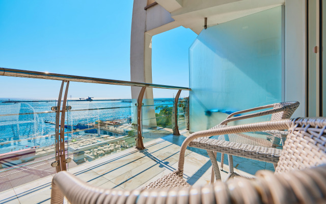 Grejs Gorizont Hotel
