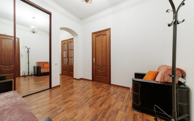 Uyutnaya Kvartira Na Moyke 32 DereMRents Flat