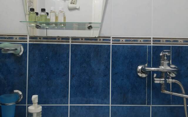 Yevrodvushka Dve podushki u Kolosa Flat