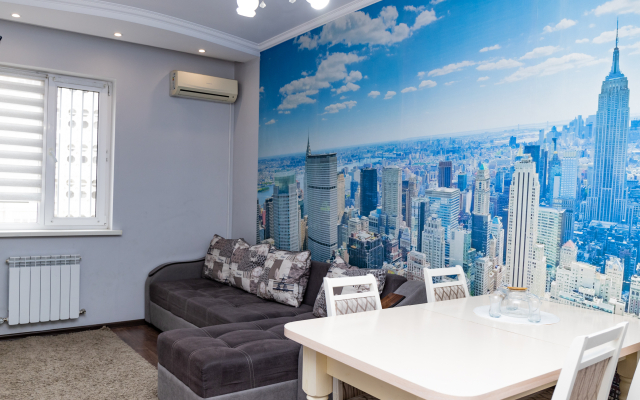 Dvukhkomnatnye na Navoi 208/2 Apartments