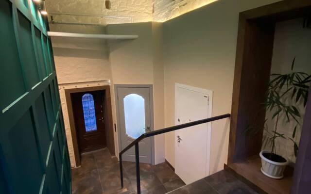 Апартаменты 2-х уровневый лофт PUSHKIN