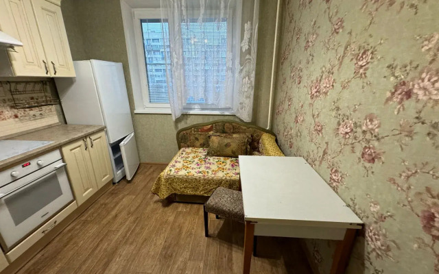 U Metro Strogino Flat