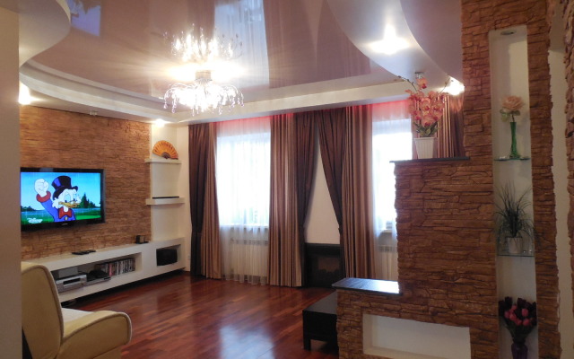 Na Krasnom prospekte Apartment